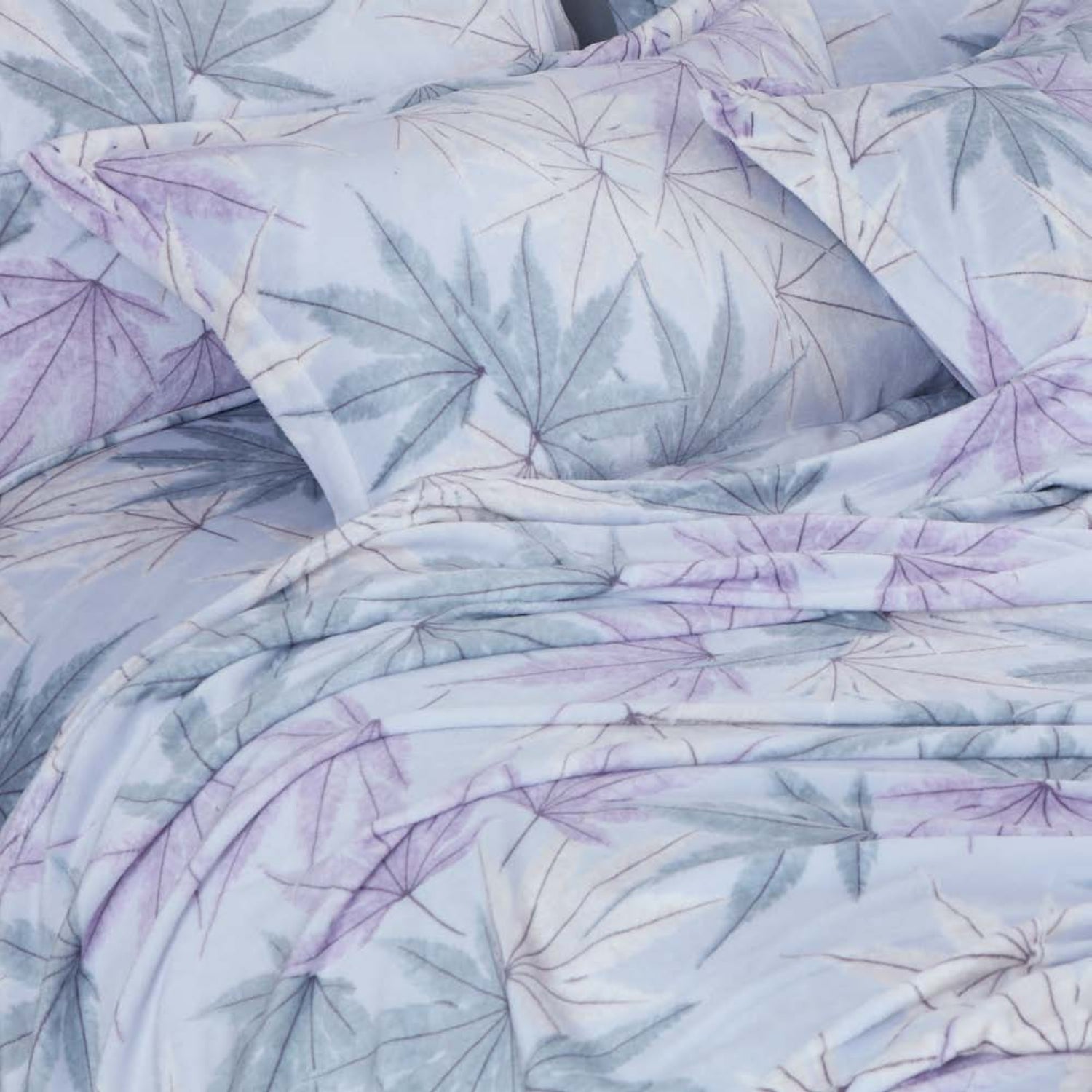 Sutton Warm Bedsheet Double bed with 2pc Pillow Cover | Lavender Leaves